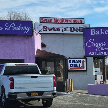 Sugar Dreams Bakery - Bakeries Near Me - East Patchogue, New York