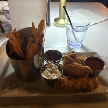 Esco Restaurant & Tapas Memphis - Catfish and fries - Lounges Near Me - Memphis, Tennessee