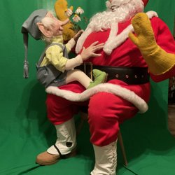 Heartworks Quilts and Fabrics - Life size Santa and Elf sculptured using polymer clay heads, By Linda Kays Studios, Linda Kays-Biviano and Margaret Kreiner
