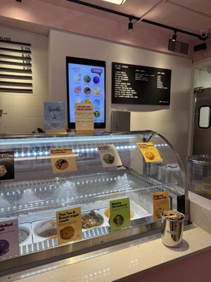 Melt Me Creamery by null