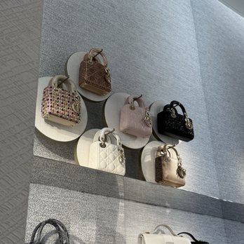 Christian Dior - bags - Men's Clothing Near Me - Honolulu, Hawaii Christian Dior - bags - Men's Clothing Near Me - Honolulu, Hawaii