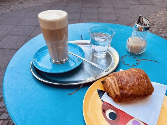 Goldhahn und Sampson Prenzlauer Berg by null