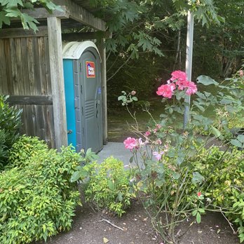Northeast Sammamish Park - The park doesn't have permanent restrooms but it does have a porta potty and a pretty nice wide clean one to be honest. - Parks Near Me - Sammamish, Washington Northeast Sammamish Park - The park doesn't have permanent restrooms but it does have a porta potty and a pretty nice wide clean one to be honest. - Parks Near Me - Sammamish, Washington