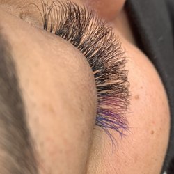 Beautybymarjie - Coloured Lashes as accent by Beautybymarjie