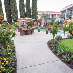 Arcadia Gardens Retirement Hotel