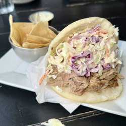 Heaven Restaurant Market - Arepa Pulled Pork