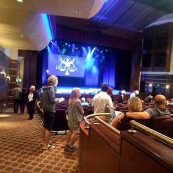 Scheidegger Center For The Arts - a stage with a crowd of people - Performing Arts Near Me - Saint Charles, Missouri Scheidegger Center For The Arts - a stage with a crowd of people - Performing Arts Near Me - Saint Charles, Missouri