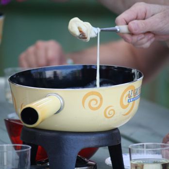 SOS Fondue - a fondue being made - Cheese Shops Near Me - Val-David, Quebec SOS Fondue - a fondue being made - Cheese Shops Near Me - Val-David, Quebec