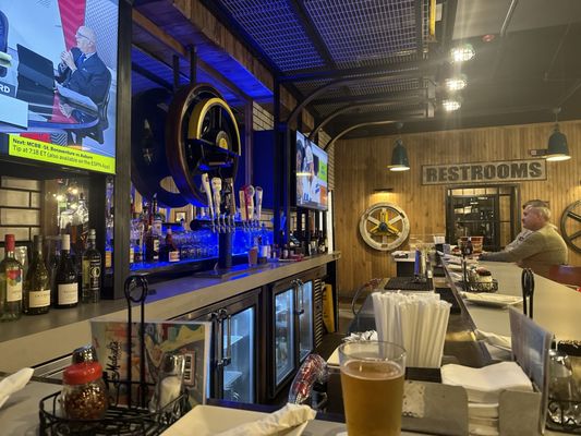 Lou Malnati's Pizzeria by null