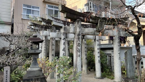 Kushida Shrine by null