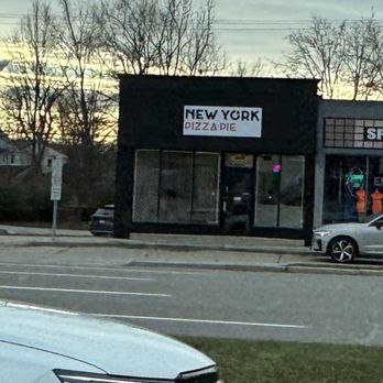 New York Pizza Pie - Pizza Near Me - Birmingham, Michigan New York Pizza Pie - Pizza Near Me - Birmingham, Michigan