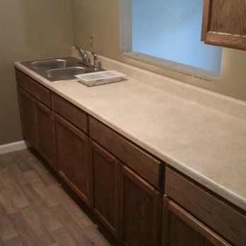 Gladefield Apartments - Ample Counter Space - Apartments Near Me - Bridge City, Texas Gladefield Apartments - Ample Counter Space - Apartments Near Me - Bridge City, Texas