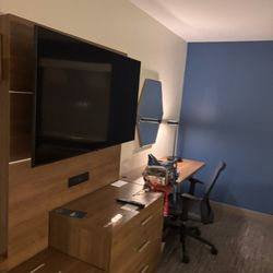 Holiday Inn Express & Suites Tulsa S Broken Arrow Hwy 51