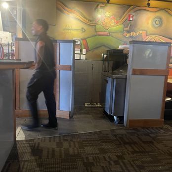 HuHot Mongolian Grill - Shaquille Super Wait Staffer - Mongolian Near Me - West Des Moines, Iowa HuHot Mongolian Grill - Shaquille Super Wait Staffer - Mongolian Near Me - West Des Moines, Iowa
