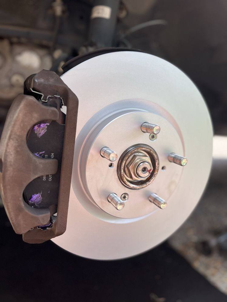 Roll Away - Mobile Brake Repair & Oil Change