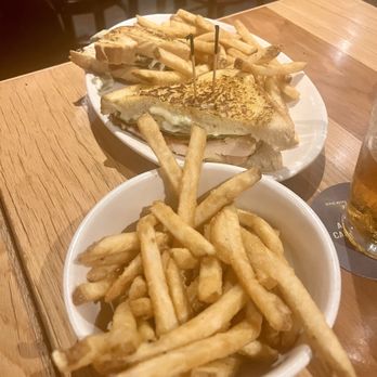 BJ's Restaurant & Brewhouse - California Chicken Club Sandwich - New American Near Me - Pearland, Texas