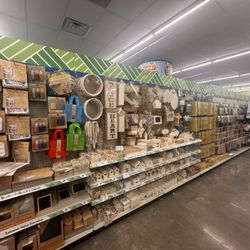 Dollar Tree - Arts and crafts