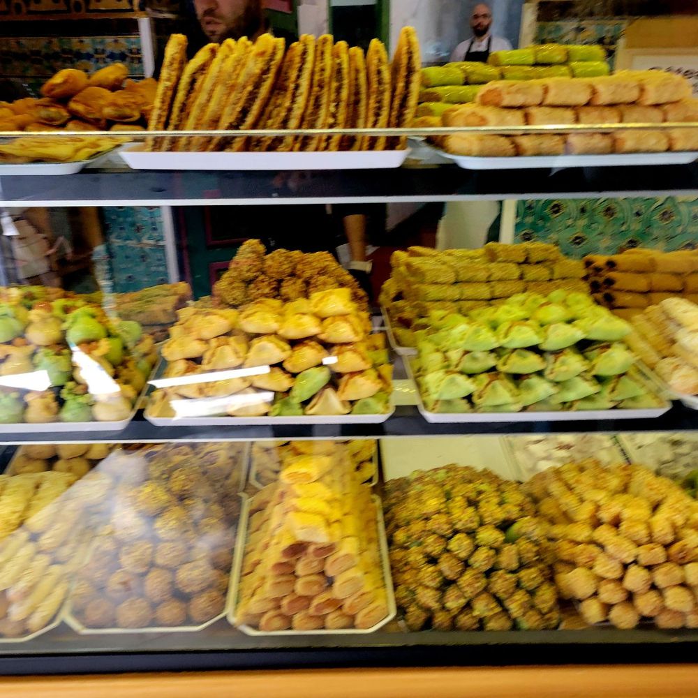 Hammam de la Mosquée de Paris - Nice sélection of Marrocan pastries - Saunas Near Me - Paris, 75