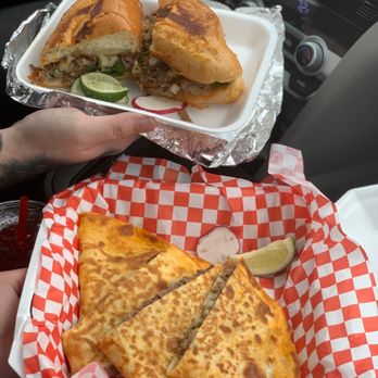 Guerito’s Red Tacos - Torta and quesadilla - Food Trucks Near Me - San Antonio, Texas