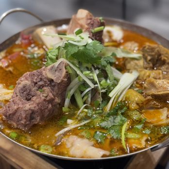 Lá Sen Vietnamese Cuisine - wine-braised beef pho hotpot for 2 (SP10) - Vietnamese Near Me - Toronto, Ontario Lá Sen Vietnamese Cuisine - wine-braised beef pho hotpot for 2 (SP10) - Vietnamese Near Me - Toronto, Ontario