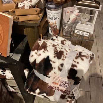 Cracker Barrel - Cute gift shop stuff - Southern Near Me - Victorville, California