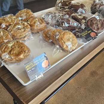 85°C Bakery Cafe-Chandler - Sweets - Bakeries Near Me - Chandler, Arizona