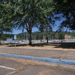 Richardson Park Campground - Marina parking