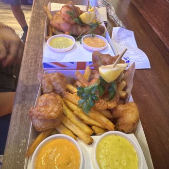 Gordon Ramsay Fish & Chips - Fish Shrimp and Chip Combo - Comfort Food Near Me - Las Vegas, Nevada Gordon Ramsay Fish & Chips - Fish Shrimp and Chip Combo - Comfort Food Near Me - Las Vegas, Nevada