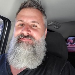 Roman did a good job of taming my beard!  I'll definitely be back!