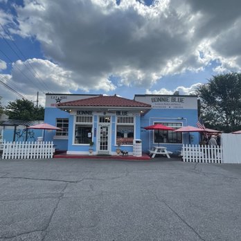 Bonnie Blue - Restaurant - Bakeries Near Me - Winchester, Virginia Bonnie Blue - Restaurant - Bakeries Near Me - Winchester, Virginia