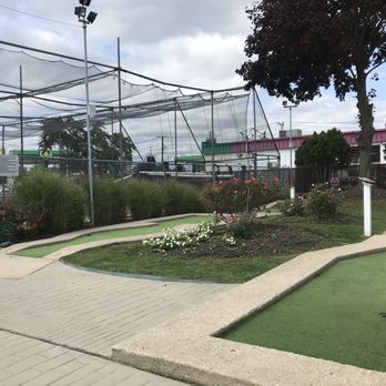 Batter Up Batting Range - Batting Cages Near Me - Bethpage, New York Batter Up Batting Range - Batting Cages Near Me - Bethpage, New York