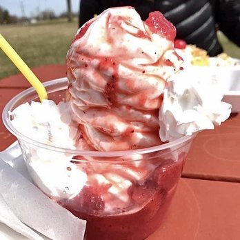 Banana Split - Ice Cream & Frozen Yogurt Near Me - Aurora, Illinois