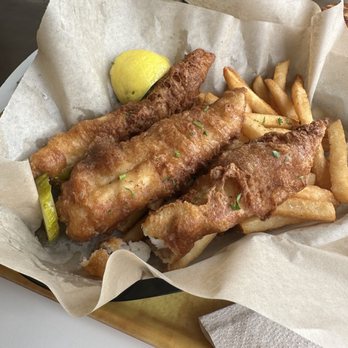 Padaro Beach Grill - Fish and Chips - American Near Me - Carpinteria, California