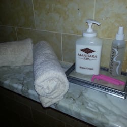 Mandara Spa - Shower amenities.