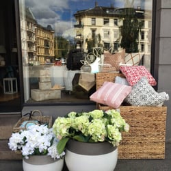 Bond Street Essentials - Bond Street