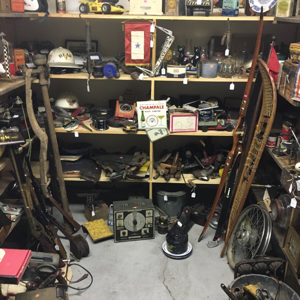 Countryside Antique Mall - Antiques Near Me - Thorntown, Indiana Countryside Antique Mall - Antiques Near Me - Thorntown, Indiana