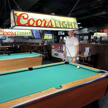 The Dam Grille - Pool area - American Near Me - Denver, Colorado