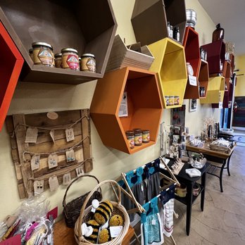 Muddy Bees Bakery - Lots of handmade goodies for sale, there's something for everyone! - Bakeries Near Me - Hurricane, Utah