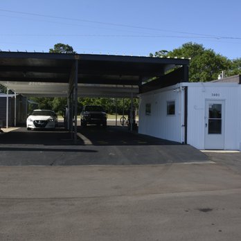 G&T Full Service Wash - Front of building - Car Wash Near Me - Albany, Georgia G&T Full Service Wash - Front of building - Car Wash Near Me - Albany, Georgia