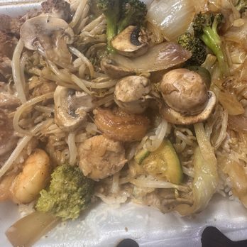 Columbus Hibachi House - Chicken and shrimp hibachi with extra veggies. - Japanese Near Me - Columbus, Ohio