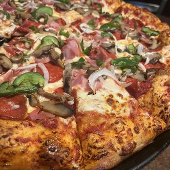 Peegeos - This is the deluxe pizza! 16" - Pizza Near Me - Traverse City, Michigan Peegeos - This is the deluxe pizza! 16" - Pizza Near Me - Traverse City, Michigan