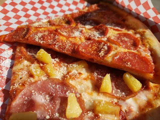 Outsider Pizza by null