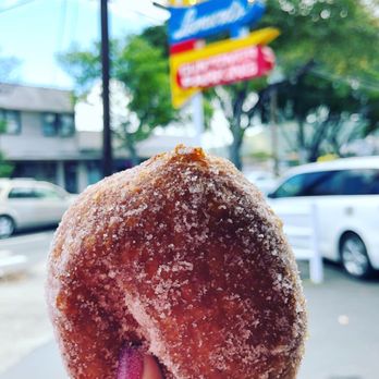 Leonard's Bakery - Bakeries Near Me - Honolulu, Hawaii
