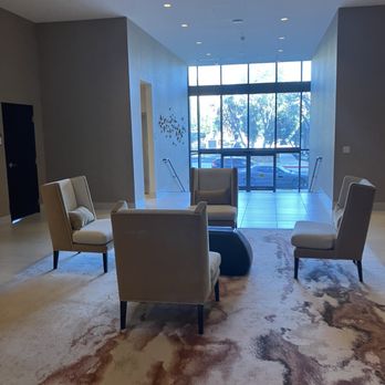 Hyatt Place Pasadena - Lobby - Hotels Near Me - Pasadena, California
