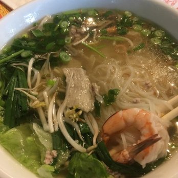 Pho 75 - Deluxe pho with shrimp, beef and tripe - Vietnamese Near Me - Philadelphia, Pennsylvania Pho 75 - Deluxe pho with shrimp, beef and tripe - Vietnamese Near Me - Philadelphia, Pennsylvania