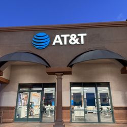 AT&T Store - Outside of the ATT store