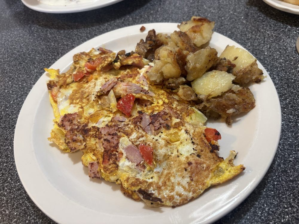 Food from Kuppy's Diner