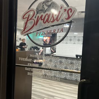 Brasi’s Pizzeria - Pizza Near Me - Lisle, Illinois
