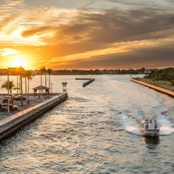 Off the Hook Boating and Jet Ski Rentals