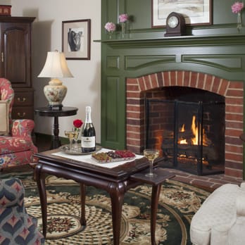 30 Timber Road Bed & Breakfast - Relax in the living room. - Bed & Breakfast Near Me - Mechanicsburg, Pennsylvania 30 Timber Road Bed & Breakfast - Relax in the living room. - Bed & Breakfast Near Me - Mechanicsburg, Pennsylvania